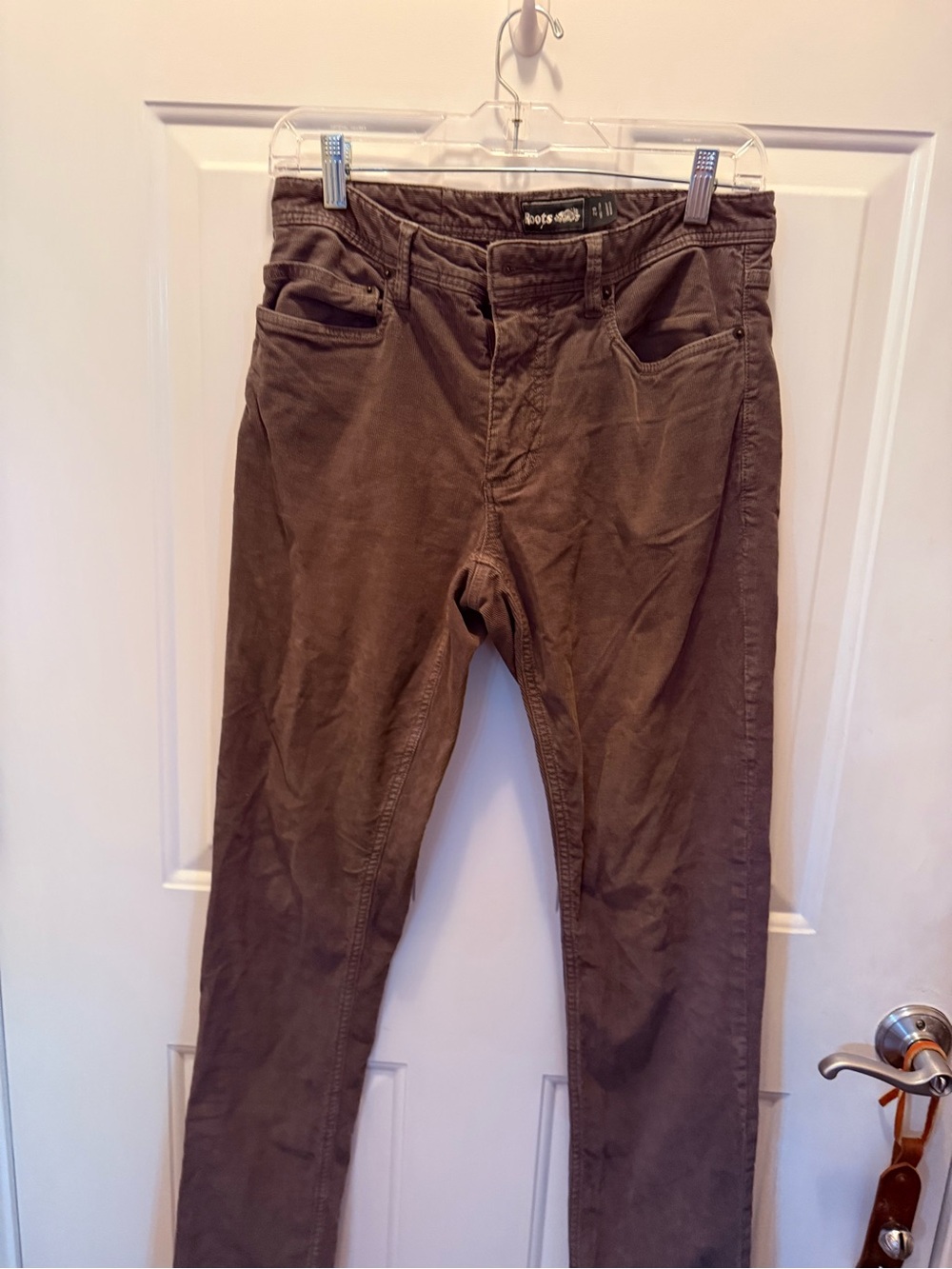 Roots Canada Men's Gray whale corduroy Slim Fit Pants inseam 31